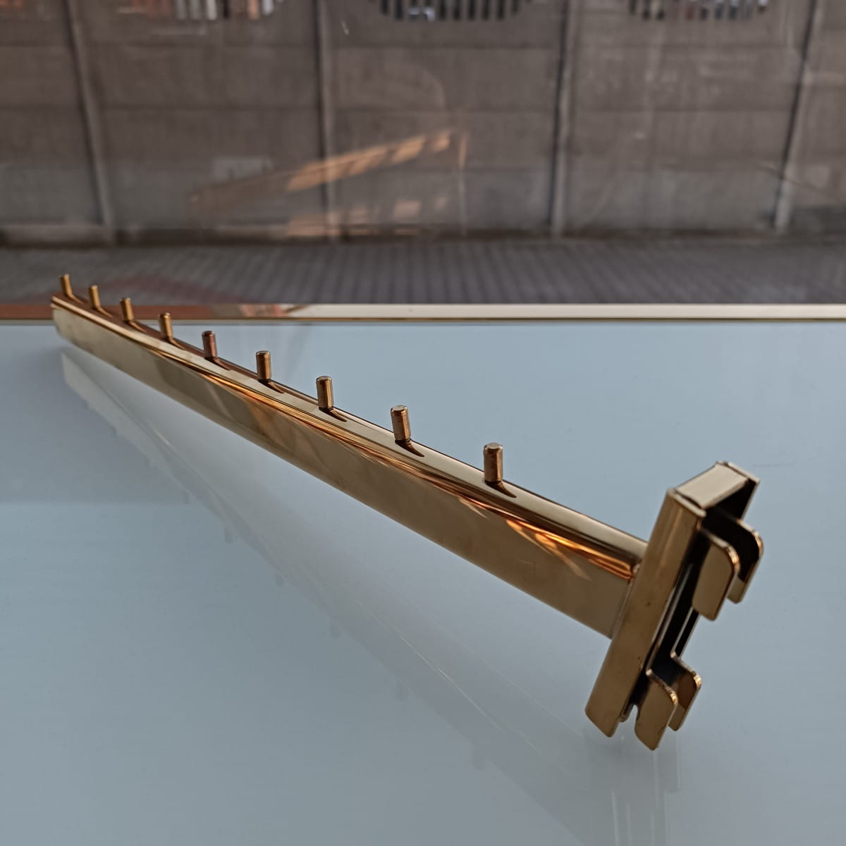 Arany akasztó falisínhez - 40cm